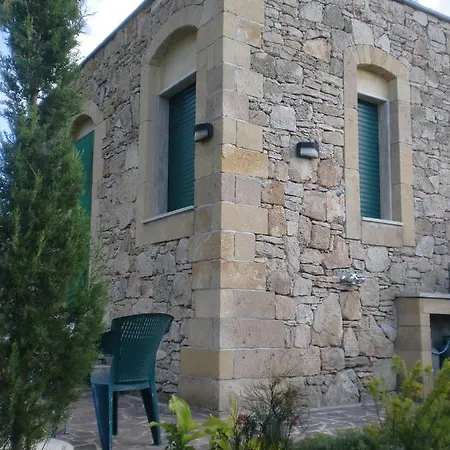 Holiday home Villeriunite