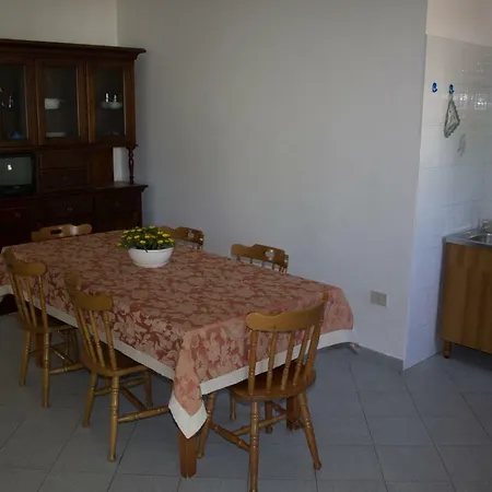 Holiday home Villeriunite